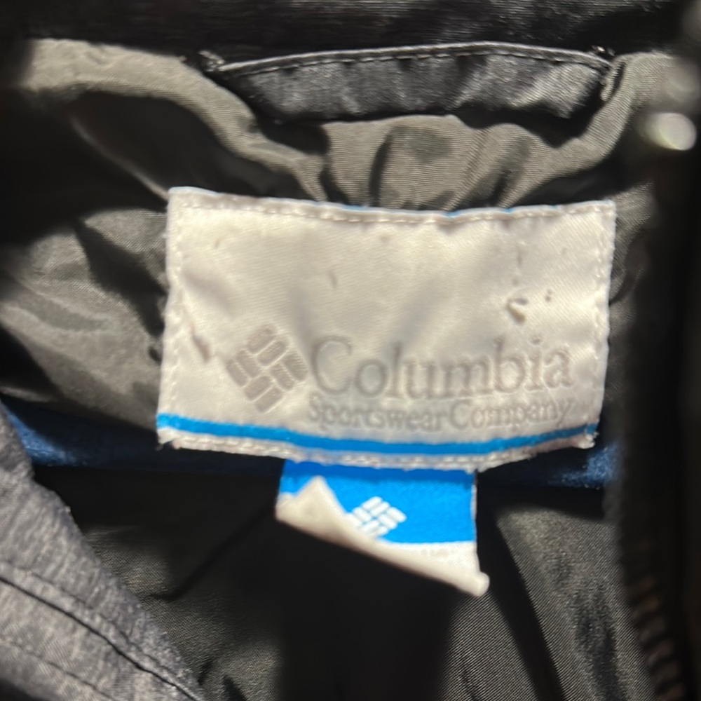 Columbia rain jacket - Picture 2 of 2